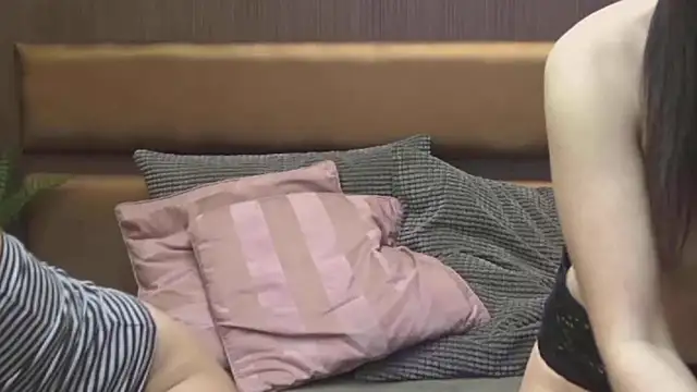 Snapshot of JasminAndAlyssa chatting on January 29, 11:35 pm JasminAndAlyssa online show from January 29, 11:35 pm