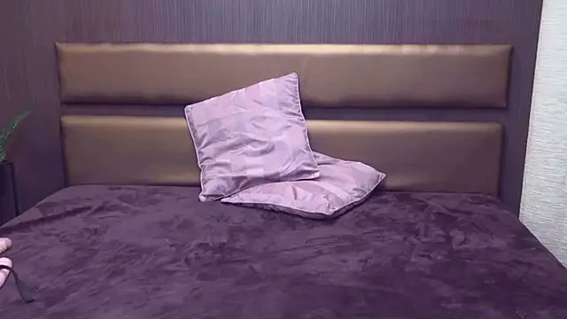 Snapshot of JasminAndAlyssa chatting on December 5, 3:09 pm JasminAndAlyssa online show from December 5, 3:09 pm