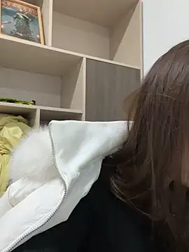 Snapshot of GYYoo chatting on December 4, 7:06 am GYYoo online show from December 4, 7:06 am