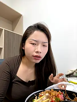 Snapshot of GYYoo chatting on December 5, 4:54 am GYYoo online show from December 5, 4:54 am