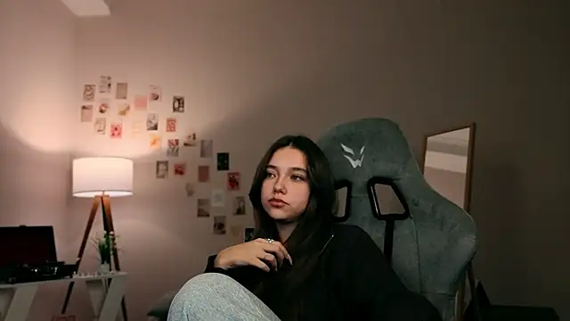 Snapshot of Vexorine chatting on November 30, 7:51 pm Vexorine online show from November 30, 7:51 pm