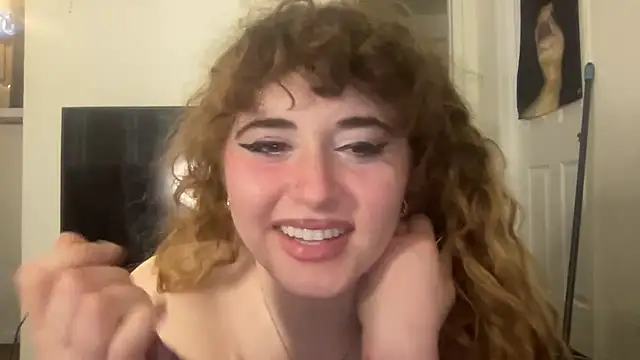 Snapshot of ariapeachy chatting on December 13, 7:53 pm ariapeachy online show from December 13, 7:53 pm