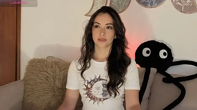 Snapshot of IsabellaSandoval chatting on March 20, 9:30 pm IsabellaSandoval online show from March 20, 9:30 pm