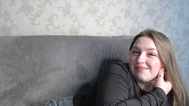GirlPlayer online show from June 15, 7:43 am