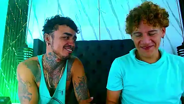 Snapshot of Hot_Latino_x chatting on December 2, 7:53 pm Hot Latino x online show from December 2, 7:53 pm