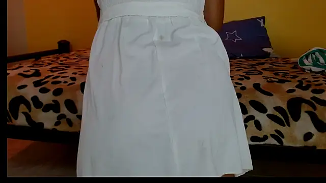 Snapshot of angel18evil chatting on December 2, 8:04 pm angel18evil online show from December 2, 8:04 pm