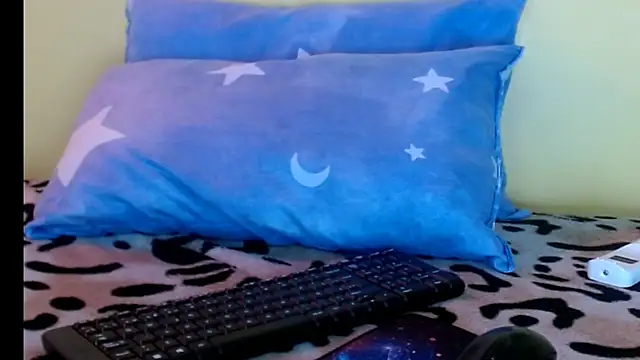 angel18evil online show from February 8, 1:31 am