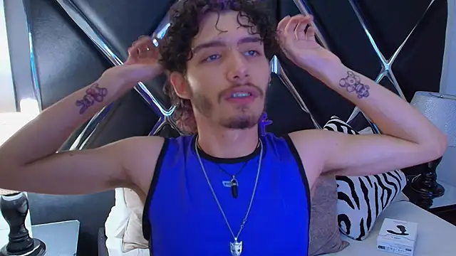 JojoBraando online show from January 10, 11:45 am