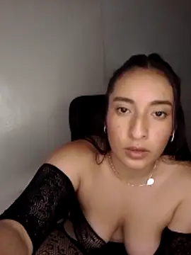 Snapshot of kira-stormm chatting on March 24, 9:31 pm kira-stormm online show from March 24, 9:31 pm