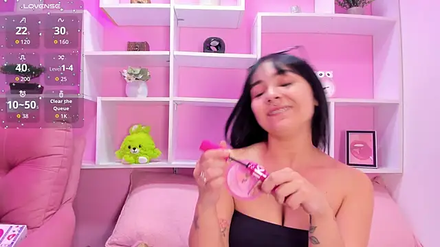 kittyMelvis online show from January 17, 4:11 pm