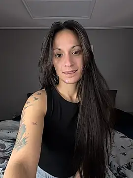 Snapshot of LexiLuxi chatting on December 2, 8:59 pm LexiLuxi online show from December 2, 8:59 pm