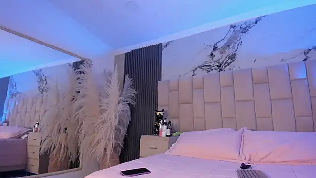 Snapshot of RenataMason chatting on March 27, 10:09 pm RenataMason online show from March 27, 10:09 pm