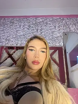 Snapshot of valeryfox__ chatting on November 26, 11:22 am valeryfox online show from November 26, 11:22 am