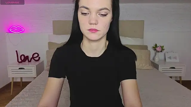 Snapshot of Camila_777_ chatting on November 23, 8:52 pm Camila 777 online show from November 23, 8:52 pm