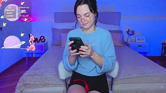 Snapshot of Camila_777_ chatting on November 29, 10:46 pm Camila 777 online show from November 29, 10:46 pm