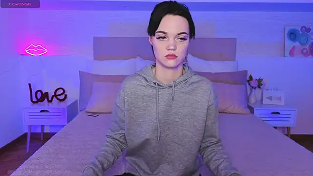 Snapshot of Camila_777_ chatting on December 14, 10:58 pm Camila 777 online show from December 14, 10:58 pm