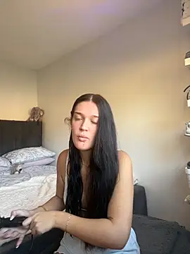 Snapshot of Kerysmae chatting on December 3, 11:08 am Kerysmae online show from December 3, 11:08 am