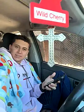 Snapshot of Abrahanm1 chatting on December 4, 6:05 pm Abrahanm1 online show from December 4, 6:05 pm