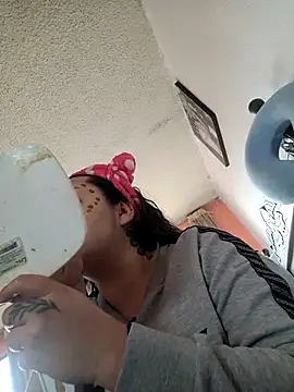 Snapshot of Venus_22 chatting on December 15, 3:38 pm Venus 22 online show from December 15, 3:38 pm