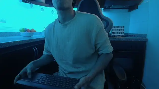 eren jeager online show from January 11, 5:07 pm