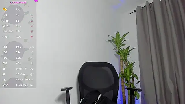 Snapshot of Catty_Noir chatting on November 27, 9:39 pm Catty Noir online show from November 27, 9:39 pm