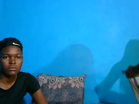 Snapshot of VirginPrincess06 chatting on December 14, 9:58 am VirginPrincess06 online show from December 14, 9:58 am