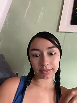 Ariel Laurentt online show from July 29, 10:30 pm