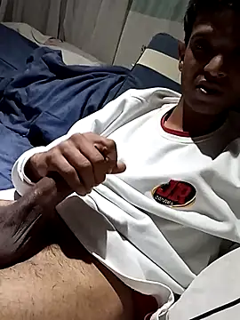 Gzinho69ik online show from June 19, 2:05 am