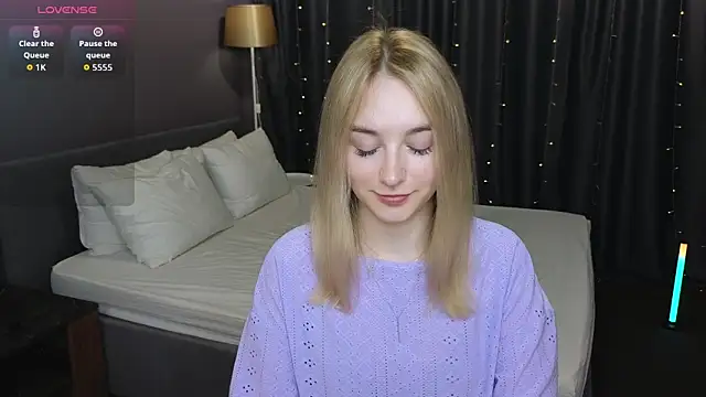 Shy Polly online show from May 8, 12:38 am