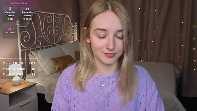Shy Polly online show from May 19, 1:56 am