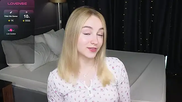 Shy Polly online show from June 2, 12:01 am