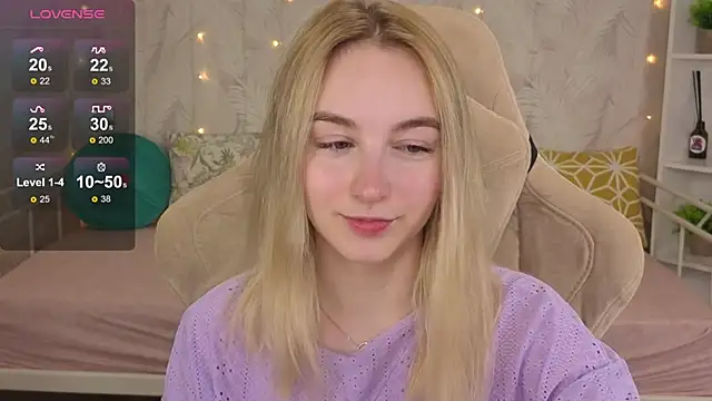 Shy Polly online show from June 11, 12:08 am