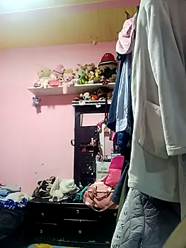 Snapshot of Chantal_sex22 chatting on December 13, 8:14 pm Chantal sex22 online show from December 13, 8:14 pm