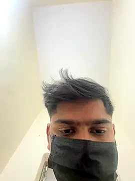 Snapshot of hardboydick2000 chatting on December 15, 9:24 am hardboydick2000 online show from December 15, 9:24 am