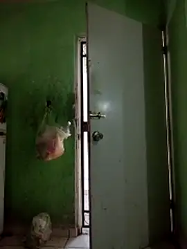 Snapshot of DestinedSpark23 chatting on January 16, 12:25 am DestinedSpark23 online show from January 16, 12:25 am