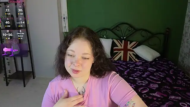 Snapshot of Vlada_vv chatting on May 6, 5:35 am Vlada vv online show from May 6, 5:35 am