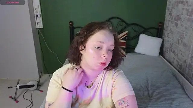Snapshot of Vlada_vv chatting on July 14, 1:08 am Vlada vv online show from July 14, 1:08 am