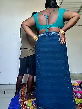 Snapshot of Desicouple1706 chatting on March 19, 5:11 am Desicouple1706 online show from March 19, 5:11 am