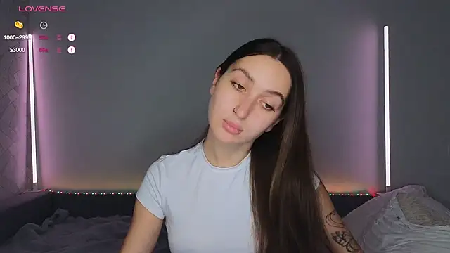 Snapshot of KikkyMi chatting on November 26, 8:10 pm KikkyMi online show from November 26, 8:10 pm