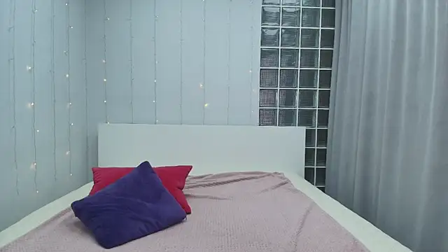 Brightly Heizer online show from June 26, 12:26 am