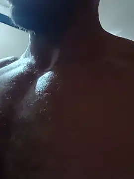 RobertoLuiz84 online show from July 26, 11:22 pm