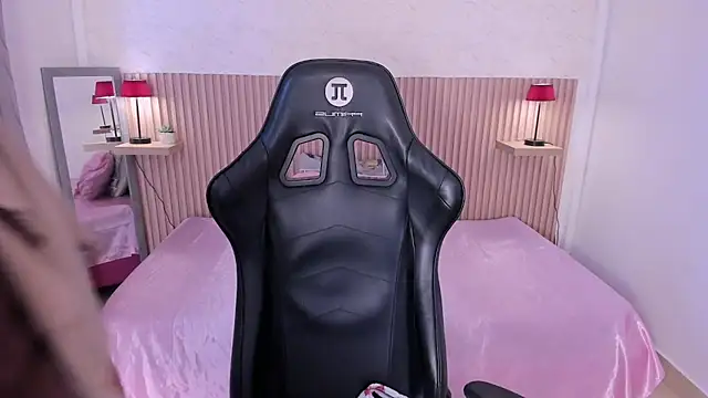 jasmyne anbar online show from February 6, 9:18 pm