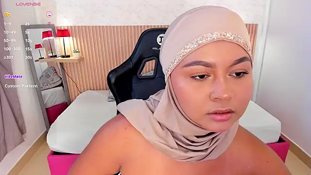 jasmyne anbar online show from February 10, 9:19 pm