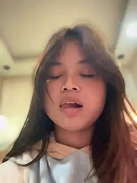 Snapshot of Toffee-00 chatting on November 24, 8:25 am Toffee-00 online show from November 24, 8:25 am