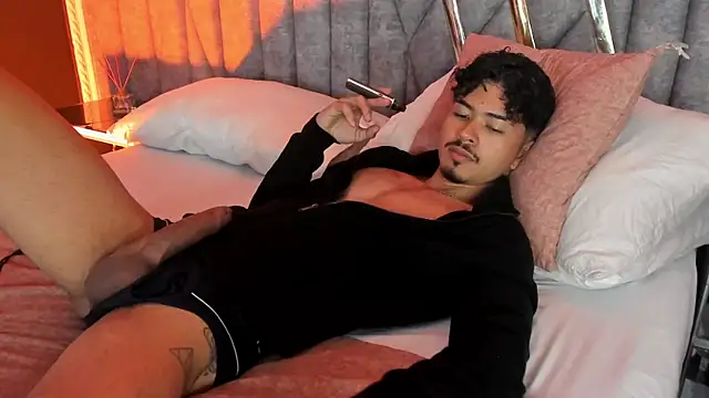NicolaiKarav online show from May 11, 4:48 pm