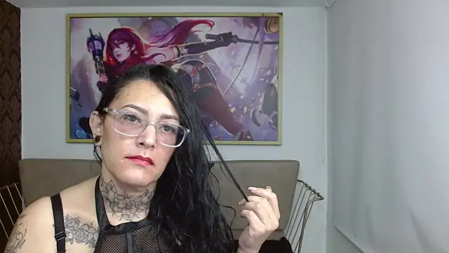 Snapshot of Roxanne_vale chatting on November 24, 8:08 pm Roxanne vale online show from November 24, 8:08 pm