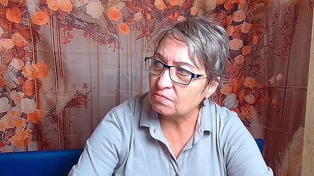 Snapshot of OlgaLuck chatting on November 26, 6:03 am OlgaLuck online show from November 26, 6:03 am