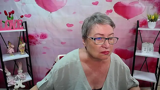 OlgaLuck online show from May 20, 5:13 am