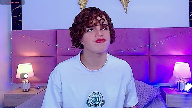 Skyee angel online show from February 5, 7:51 pm