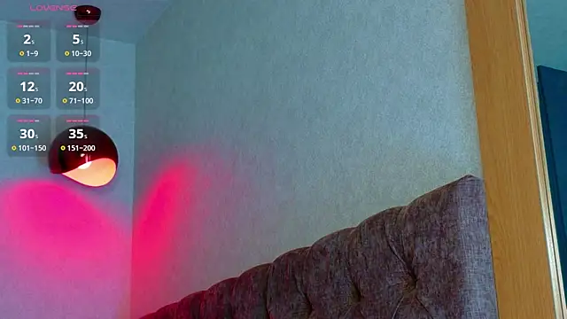 Lina lust  online show from April 27, 1:14 am